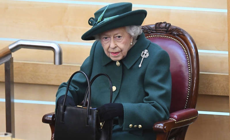 Nữ hoàng Anh Elizabeth II được khuyên nên nghỉ ngơi trong 2 tuần